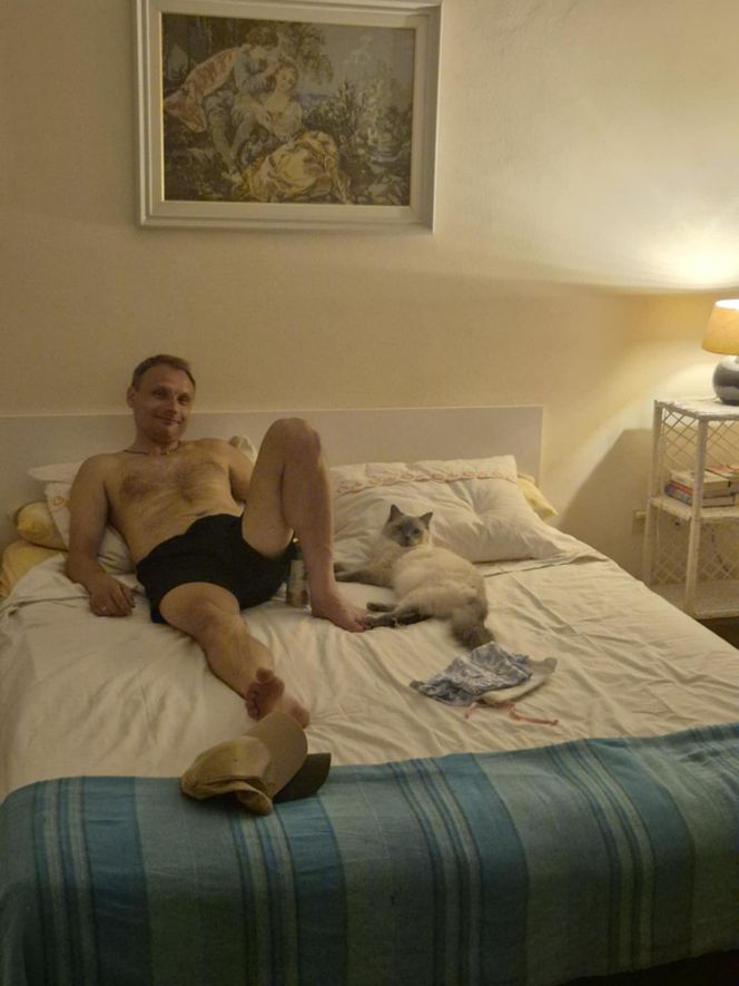  Olkusz. Zaginiona kotka Blue odnaleziona w Chorwacji. Przejechała w zderzaku ponad 1 000 kilometrów 