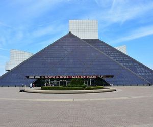 Tegoroczna ceremonia wprowadzenia do Rock and Roll Hall of Fame coraz bliżej. Kto wystąpi na scenie? 