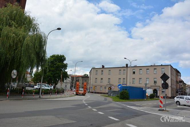 Szykuje się drogowy horror w Ostrowie! Od poniedziałku zamknięty Plac Rowińskiego!