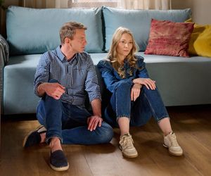 Na Wspólnej odc. 3994. Kamil Hoffer (Kazimierz Mazur), Łucja Agier (Magdalena Kaczmarek)