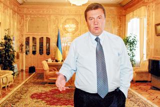 Krwawy Janukowycz broni swojego majątku