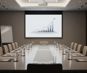 Konfederacja kluczowym graczem. Czy po wyborach 2027 bez niej nie powstanie rząd?