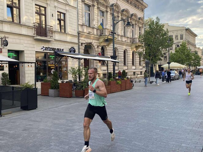 Rossmann Run 2025. Tłumy biegaczy wzięły udział w biegu ulicą Piotrkowską