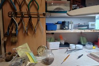 Zegarmistrz z Ostrzeszowa, Artur Froń