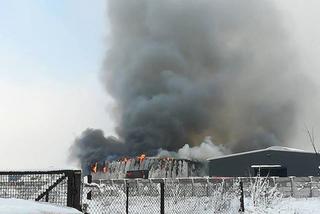 Potężny pożar w Lublińcu. Płonie hala w KSSE