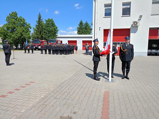 Akty nadania wyższych stopni służbowych odebrało w tym roku 21 strażaków z Komendy Miejskiej PSP w Siedlcach