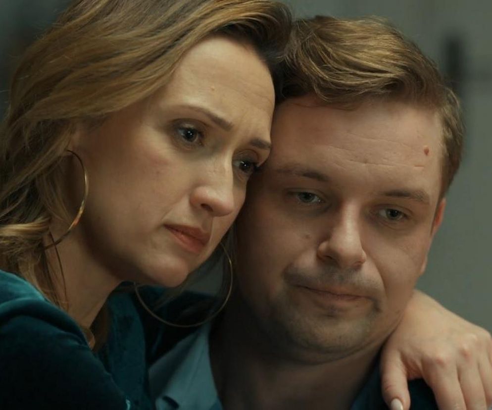  Koniec Barw szczęścia. Ostatnia scena Huberta i Asi po Wigilii u Pyrków początkiem ich nowego życia! Tak się skończy finałowy 3019 odcinek - ZDJĘCIA