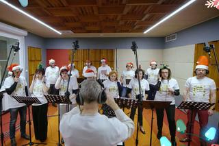 Pracownicy UWM po raz trzeci nagrali bożonarodzeniową piosenkę [NAGRANIE]