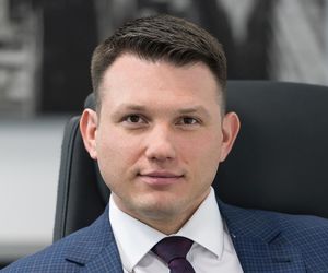 Mentzen się wściekł! Wulgarnie ubliża Hołowni i to publicznie! F***er!