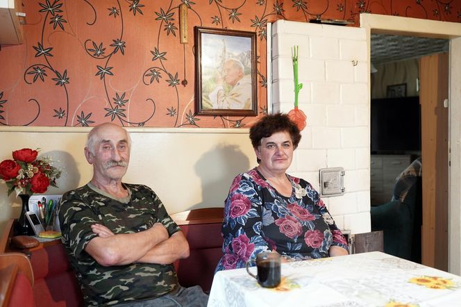 "To był istny armagedon". Teresa z Podlasia przeżyła horror. Bandyci wtargnęli do jej domu