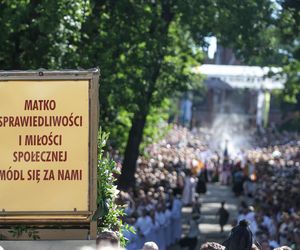 Pielgrzymka kobiet do Piekar. Przyszły tysiące pielgrzymów