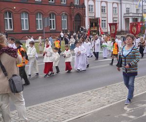 Boże Ciało 2025. Tysiące osób uczestniczyło w olsztyńskich procesjach