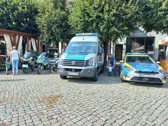 Trwają obchody Święta Policji w Lesznie. Świętują policjanci i policjantki