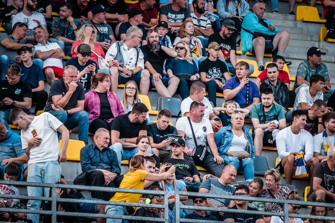Apator Toruń - Stal Gorzów, zdjęcia kibiców z Motoareny. Emocje podczas 12. kolejki PGE Ekstraligi