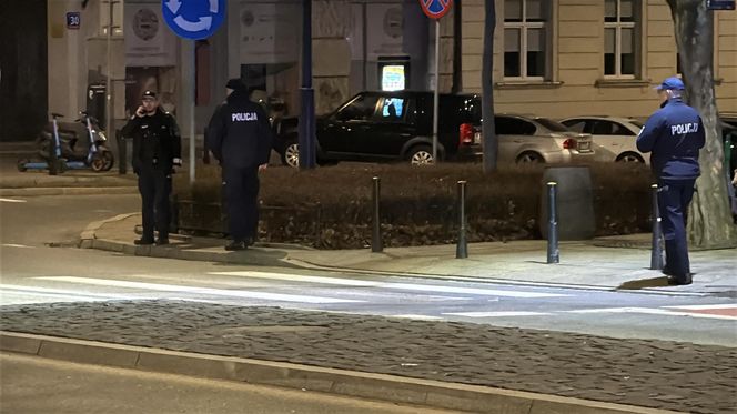 Pijany policjant szalał po warszawskich blokach. Został zatrzymany