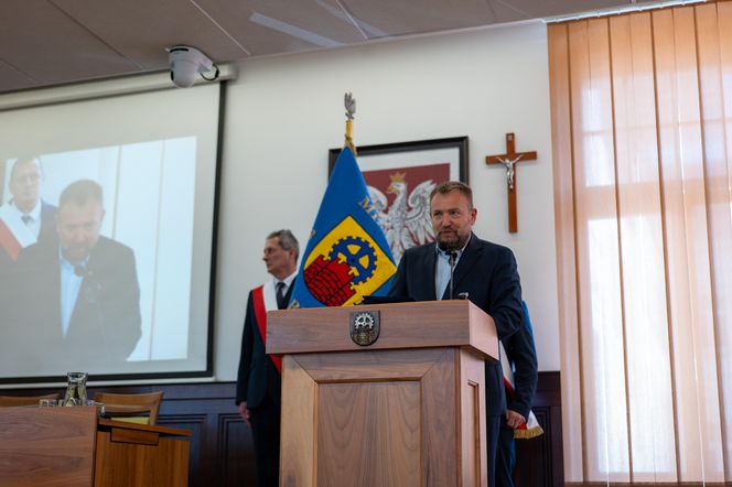 Zaprzysiężenie nowego prezydenta Zabrza. Kamil Żbikowski złożył ślubowanie i zwrócił się do mieszkańców