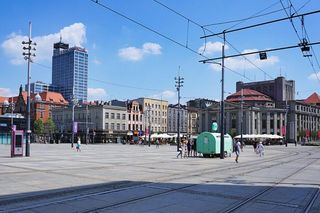 Młoda Hiszpanka postrzelona z pistoletu na metalowe kulki? Groźny incydent na rynku w Katowicach