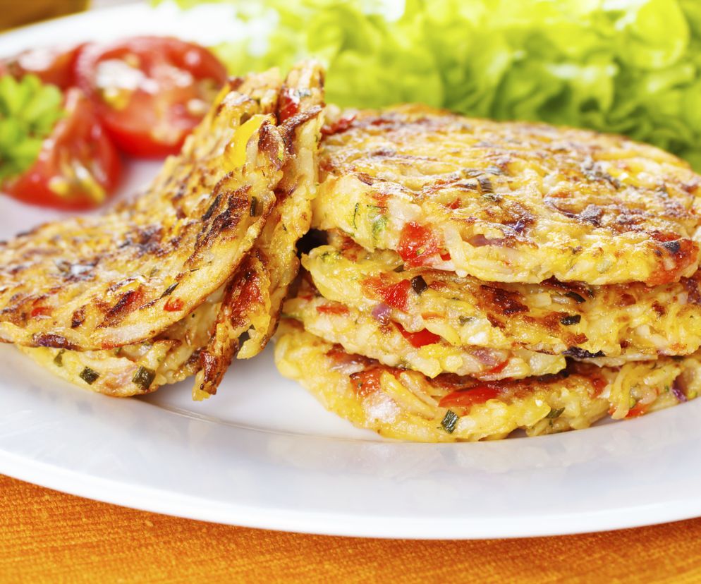 Co zrobić z kaszy jaglanej? Placuszki jaglane z papryką - przepis