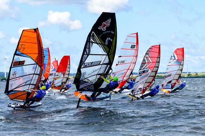 Puck nabiera wiatru w żagle! Rozpoczęły się MŚ w windsurfingu