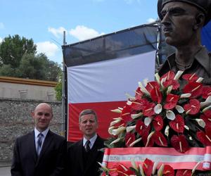 Ocalić od zapomnienia. Pojadą do Włoch oddać hołd żołnierzom walczącym pod Monte Cassino [POSŁUCHAJ]