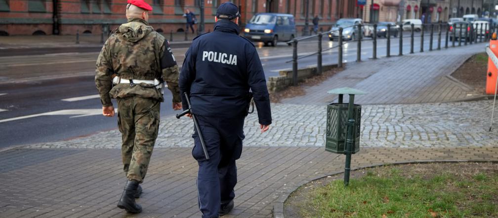 Policja patroluje Bydgoszcz wspólnie z Żandarmerią Wojskową