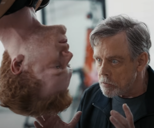 Zabawna reklama „Star Wars Jedi: Survivor”. Mark Hamill uczy jak być jedi!