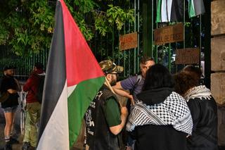 Protest okupacyjny studentów UW. W obronie Palestyny zebrali się w parku Autonomia