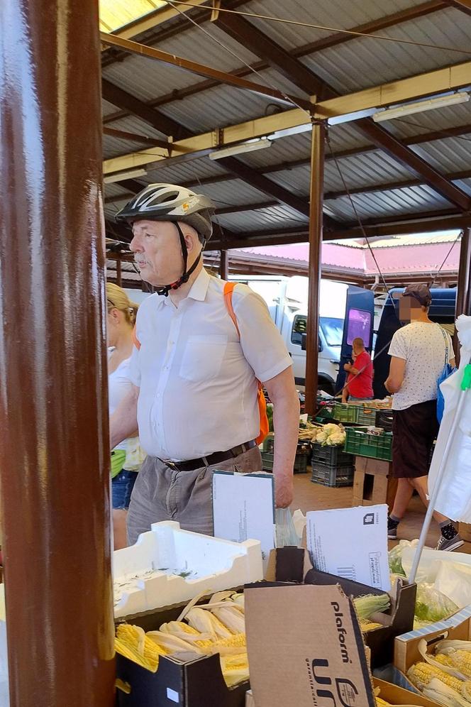 Korwin-Mikke na zakupach