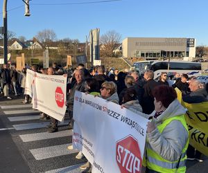 „Nie dla S7!”. Mieszkańcy Małopolski blokują zakopiankę