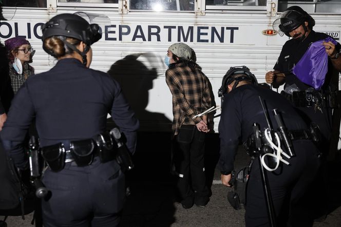 Protesty w Los Angeles coraz silniejsze. Emocje podsycają fałszywe zdjęcia i teorie spiskowe