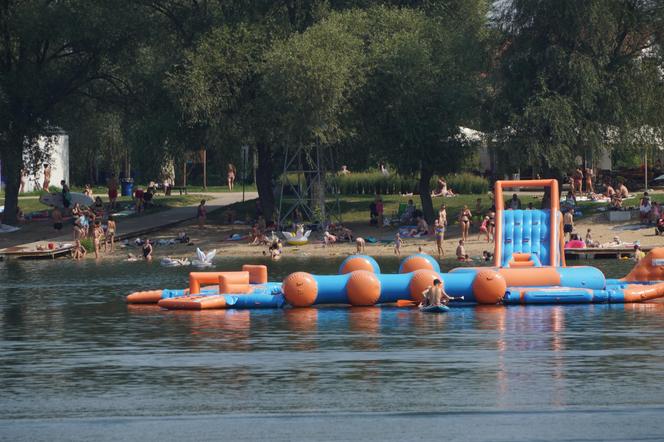 Koniec wakacji, ale nie sezonu kąpielowego. Weekend nad wodą w Przylasku Rusieckim