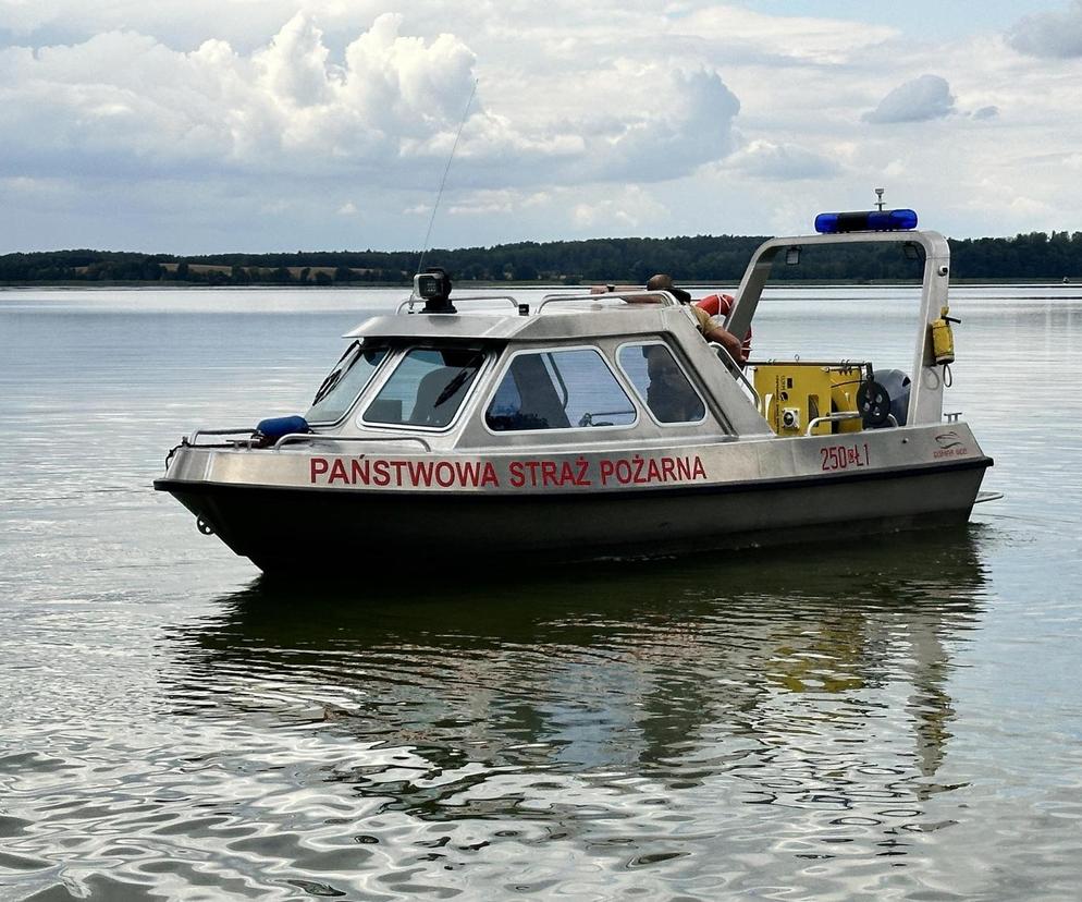 Pojechali wypocząć na Mazurach. Ślad po nich zaginął. Szukają ich policjanci i strażacy