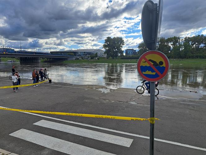 Fala kulminacyjna na Wiśle w Krakowie