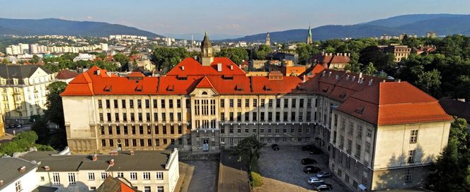 3. Technikum nr 1 Bielsko-Biała - 63.824 pkt