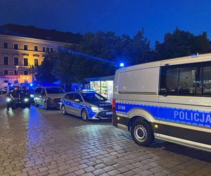 Bitwy kibiców na Rynku we Wrocławiu