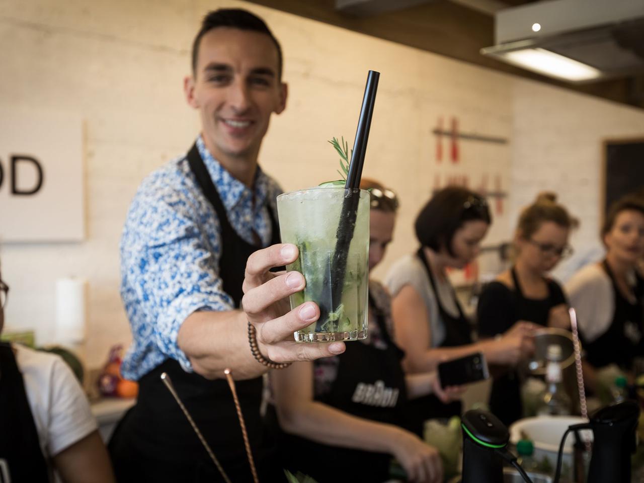 Letnie drinki i koktajle – poznaj najbardziej orzeźwiające przepisy!