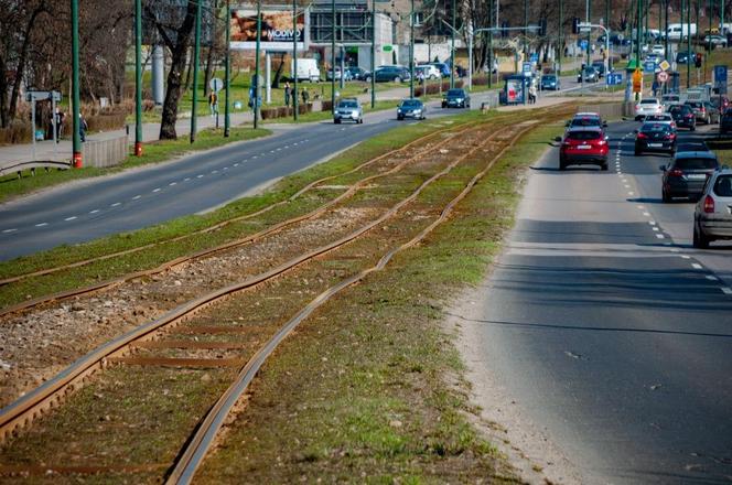 Tramwaje Śląskie podpisały umowę z wykonawcą na przebudowę torowiska wzdłuż ulicy 1 Maja oraz Andersa w Sosnowcu. Prace mają potrwać 22 miesiące