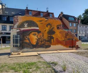 Jelenia Góra upamiętnia Powstańców Warszawskich. Zobacz piękny powstańczy mural 