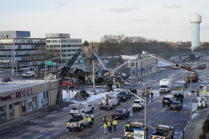 Cysterna gruchnęła w budynek
