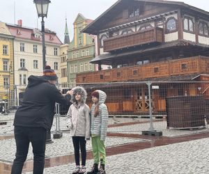 Trwają przygotowania do Jarmarku Bożonarodzeniowego we Wrocławiu