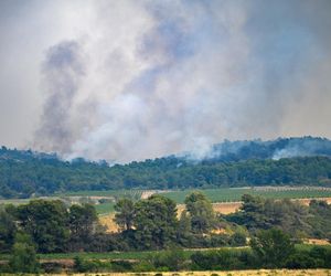Francja w ogniu: Czy to największa tragedia XXI wieku? Premier alarmuje