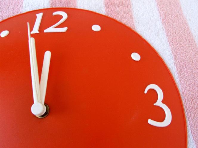 Koniec zmiany czasu - ile jeszcze razy przestawimy zegarki?