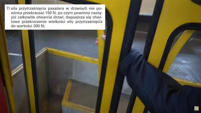 Tak ginął czterolatek przytrzaśnięty przez drzwi tramwaju w Warszawie. Rekonstrukcja wydarzeń