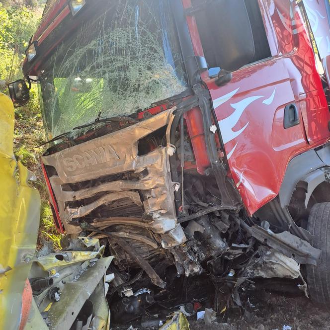 Koszmarny wypadek wpod Rzeczenicą. Nie żyją dwie osoby