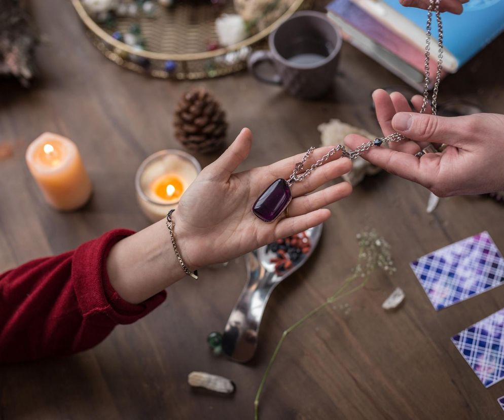 Każdy znak ma przypisany amulet ochronny i przynoszący szczęście
