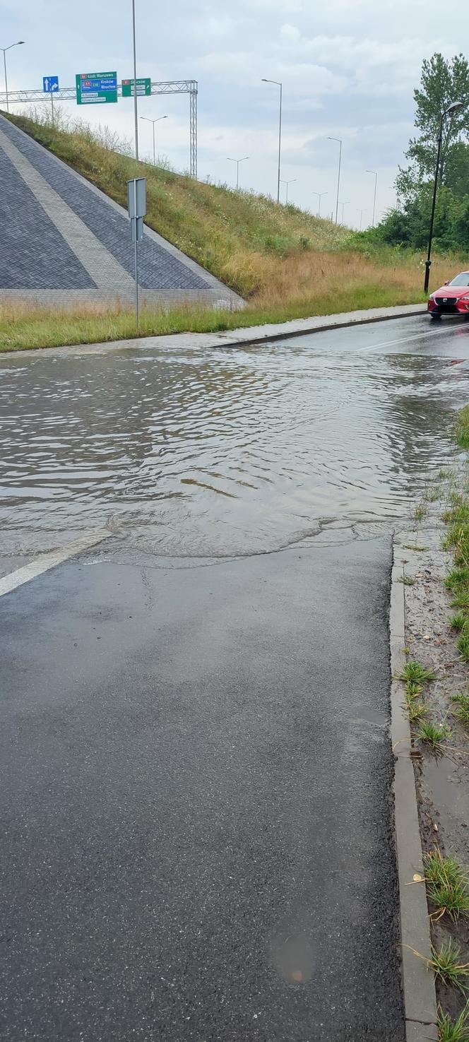 Przejazd na Giszowcu zalany 