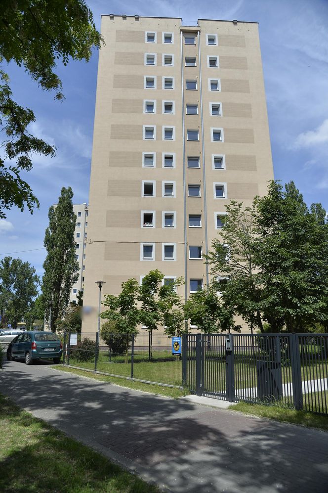 Brat rzucił się z nożem na brata. Wstrząsające relacje sąsiadów. „Krzyczał, że długo nie wytrzyma”