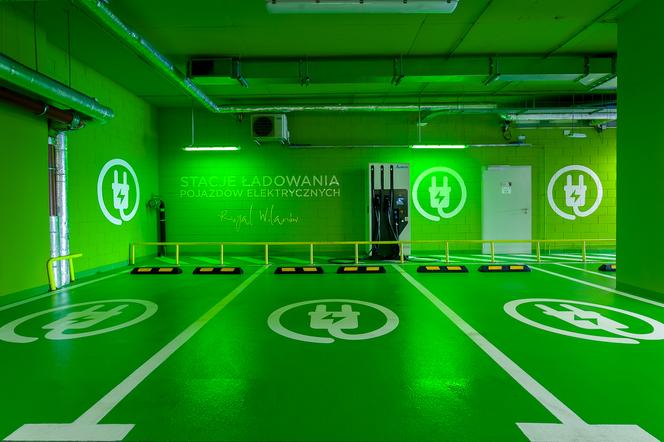 Pierwsza superszybka stacja ładowania pojazdów elektrycznych w Warszawie