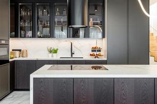 Apartament w stylu glamour inspirowany afrykańską przyrodą