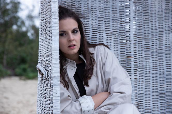 Motyw, odc. 2. Luiza (Grażyna Sobocińska) i Czarna (Agata Turkot) w młodości